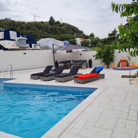 Apartments Nada Mundanije Ngoại thất bức ảnh