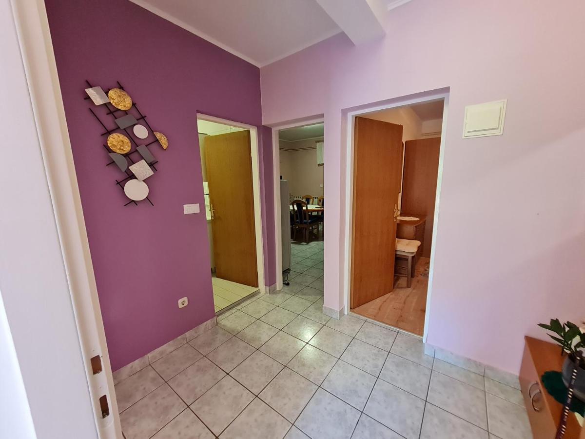 Apartments Nada Mundanije Ngoại thất bức ảnh