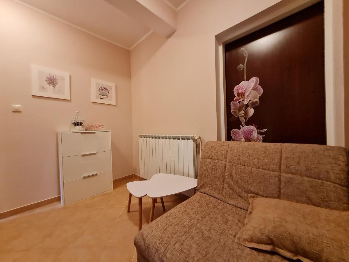 Apartments Nada Mundanije Ngoại thất bức ảnh